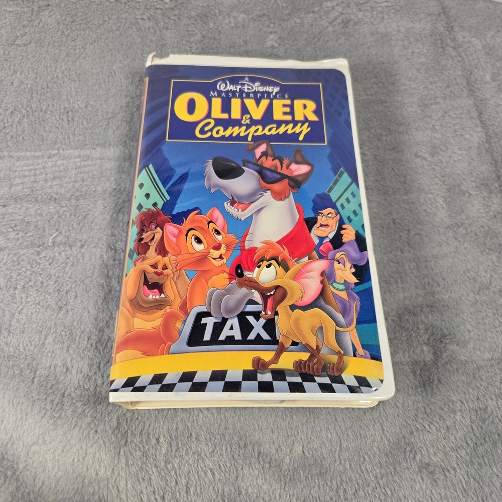 Disney Oliver & Company‎ VHS Walt Disney Masterpiece Collection 1996 Clamshell